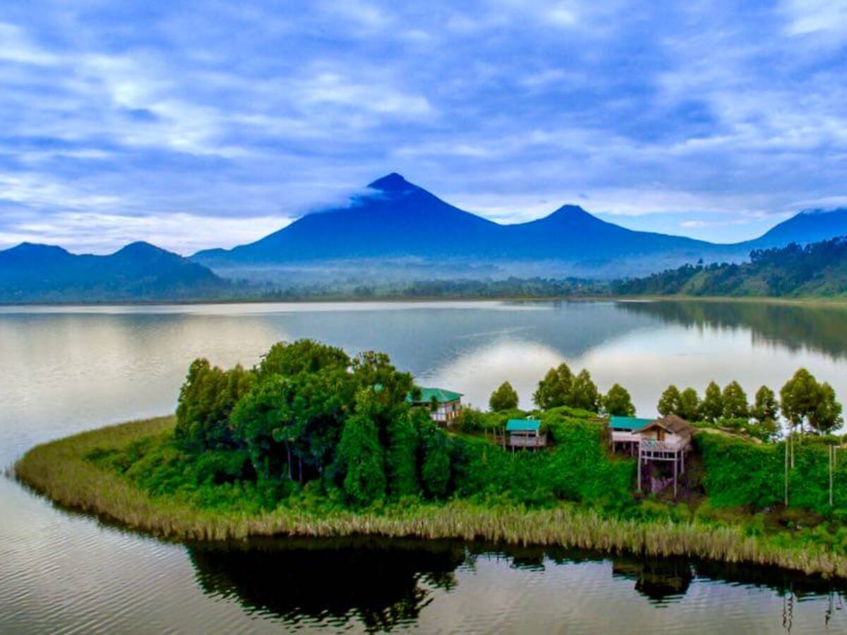 10 top tourist attractions at lake Bunyonyi after Uganda gorilla trekking 